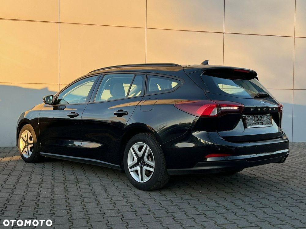 Ford Focus 1.5 EcoBlue Start-Stopp-System TITANIUM DESIGN - 10