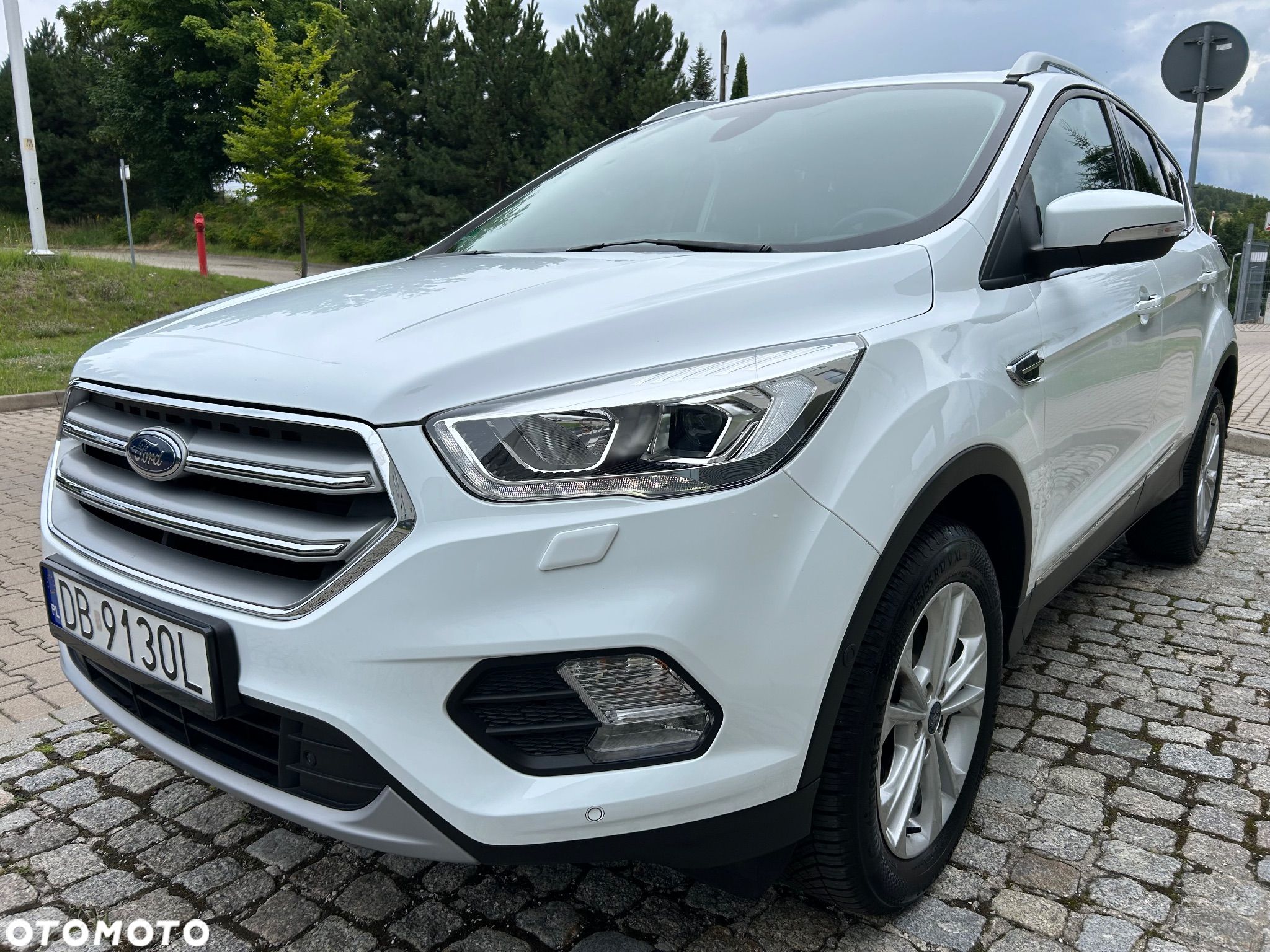 Ford Kuga 1.5 EcoBoost 2x4 Titanium - 1