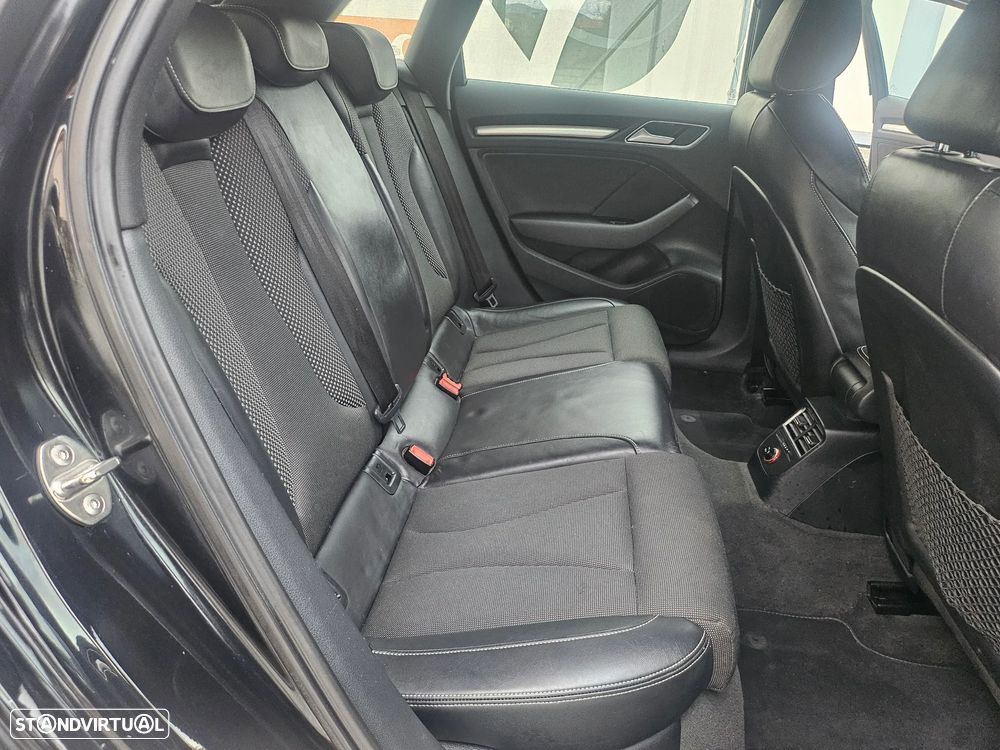 Audi A3 Sportback 1.6 TDI S-line - 12