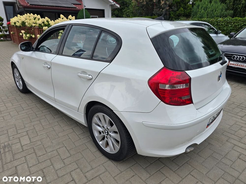 BMW Seria 1 2010 photo 5