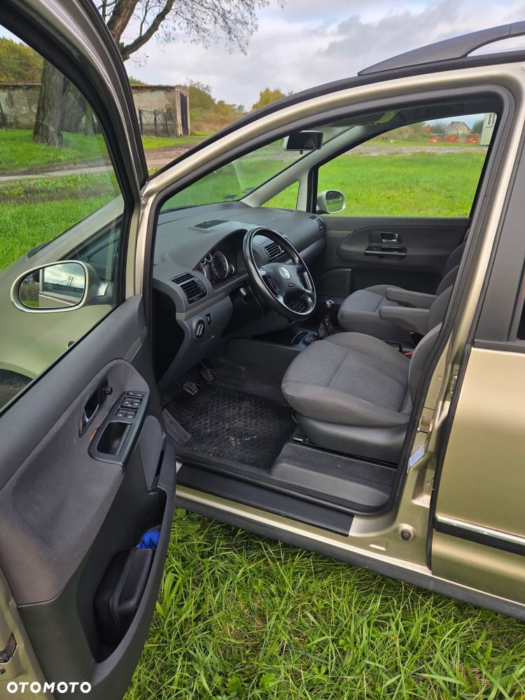 Volkswagen Sharan - 8