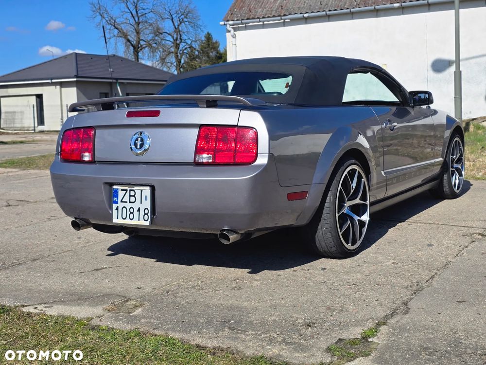 Ford Mustang - 3