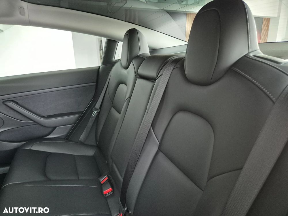 Tesla Model 3 Standard Reichweite Plus Hinterradantrieb - 13