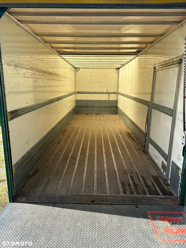 Mercedes-Benz ATEGO - 20