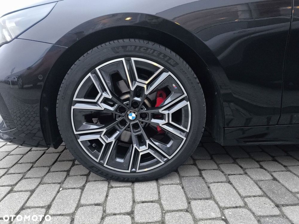 BMW Seria 5 520d xDrive mHEV M Sport - 16