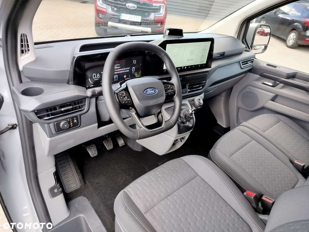 Ford Transit Custom - 11
