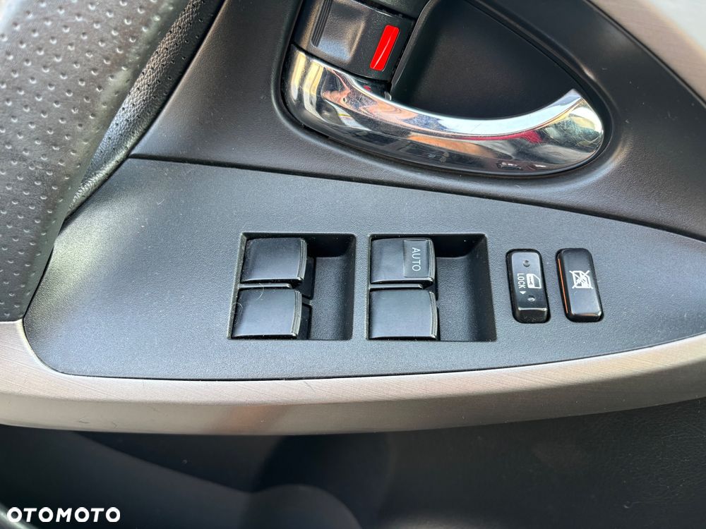 Toyota RAV4 - 22