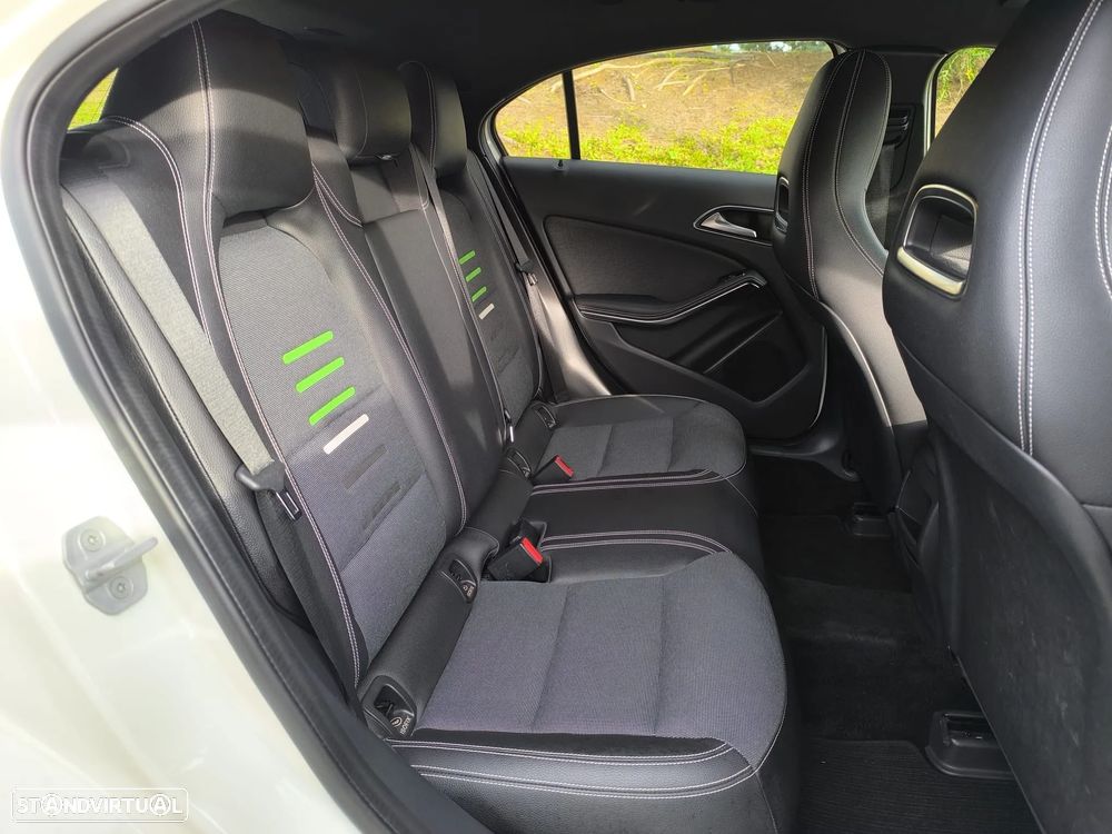 Mercedes-Benz A 180 d Urban - 16