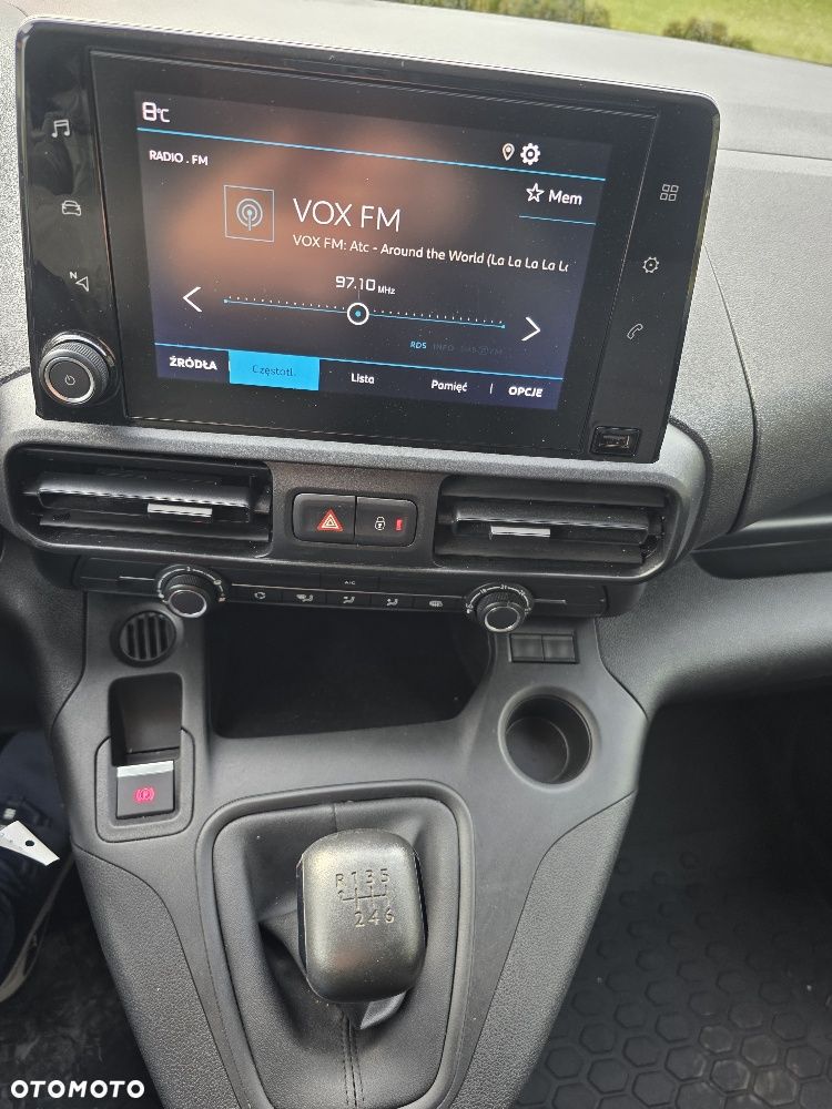 Citroën BERLINGO - 21