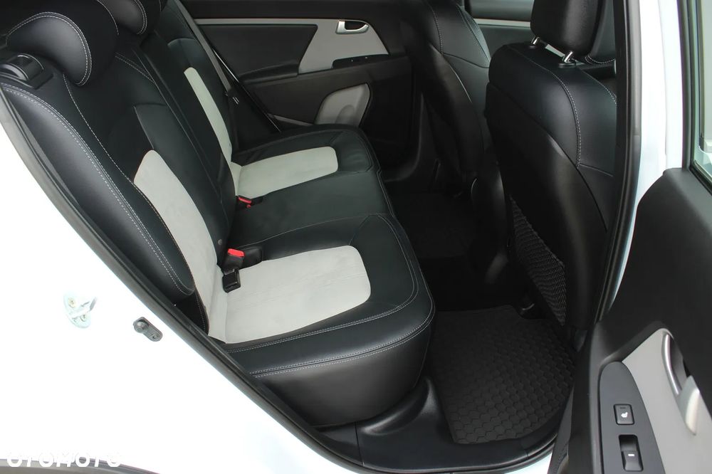 Kia Sportage 1.7 CRDI XL 2WD - 29