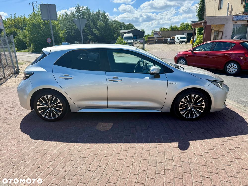 Toyota Corolla 2.0 Lounge - 27