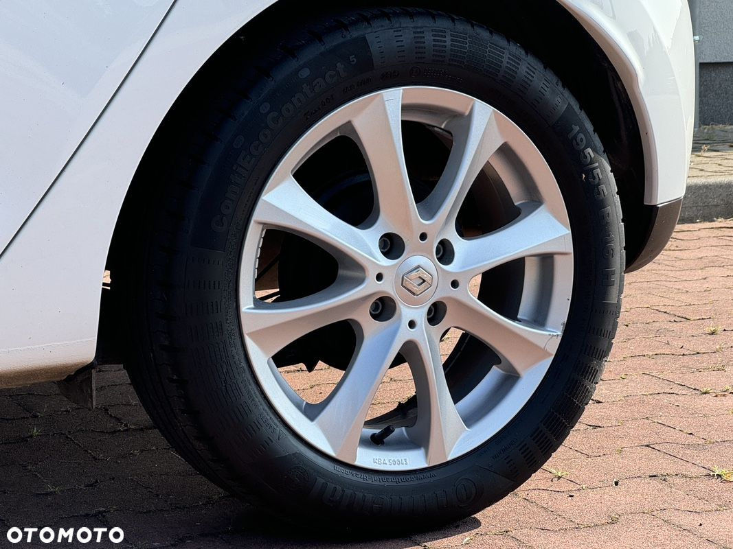 Renault Clio - 10