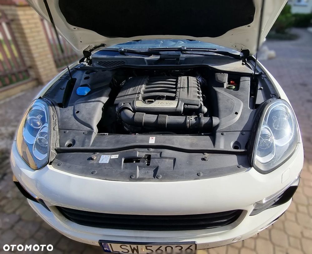 Porsche Cayenne Platinum Edition - 27