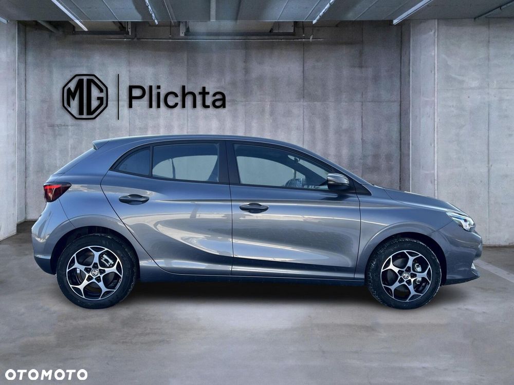 MG MG3 - 8