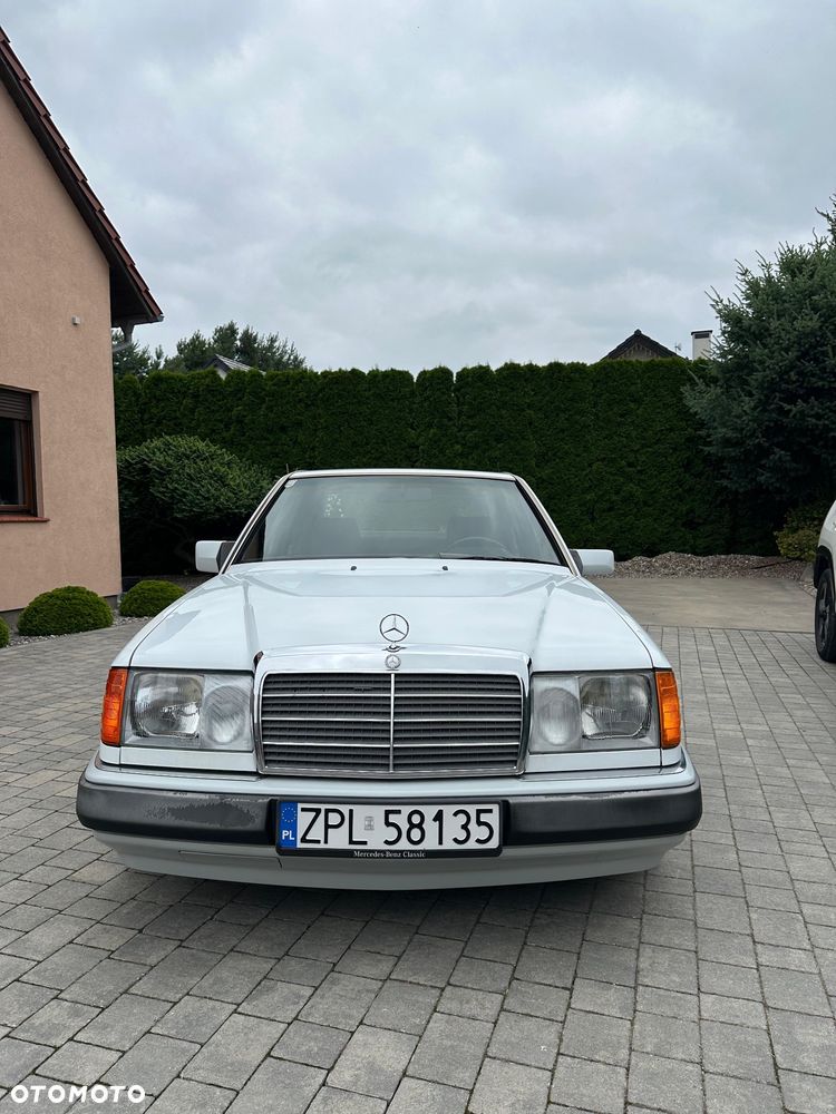 Mercedes-Benz W124 (1984-1993) - 37