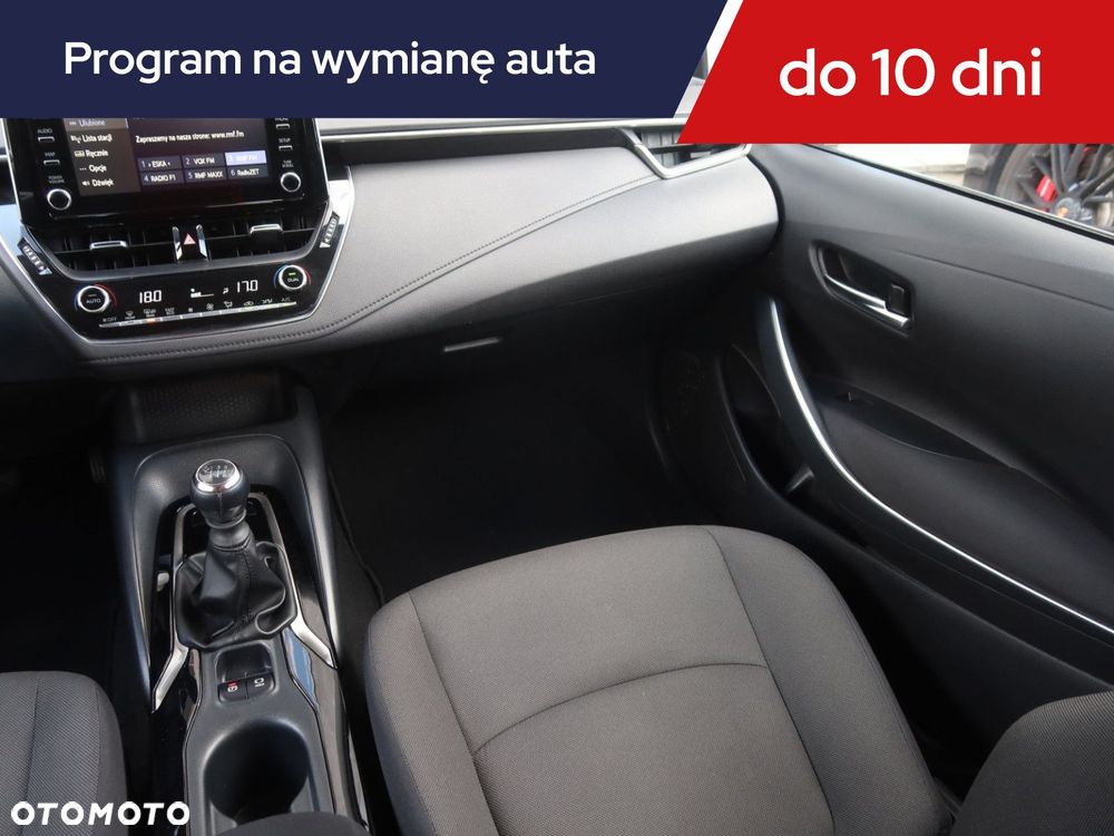 Toyota Corolla - 10
