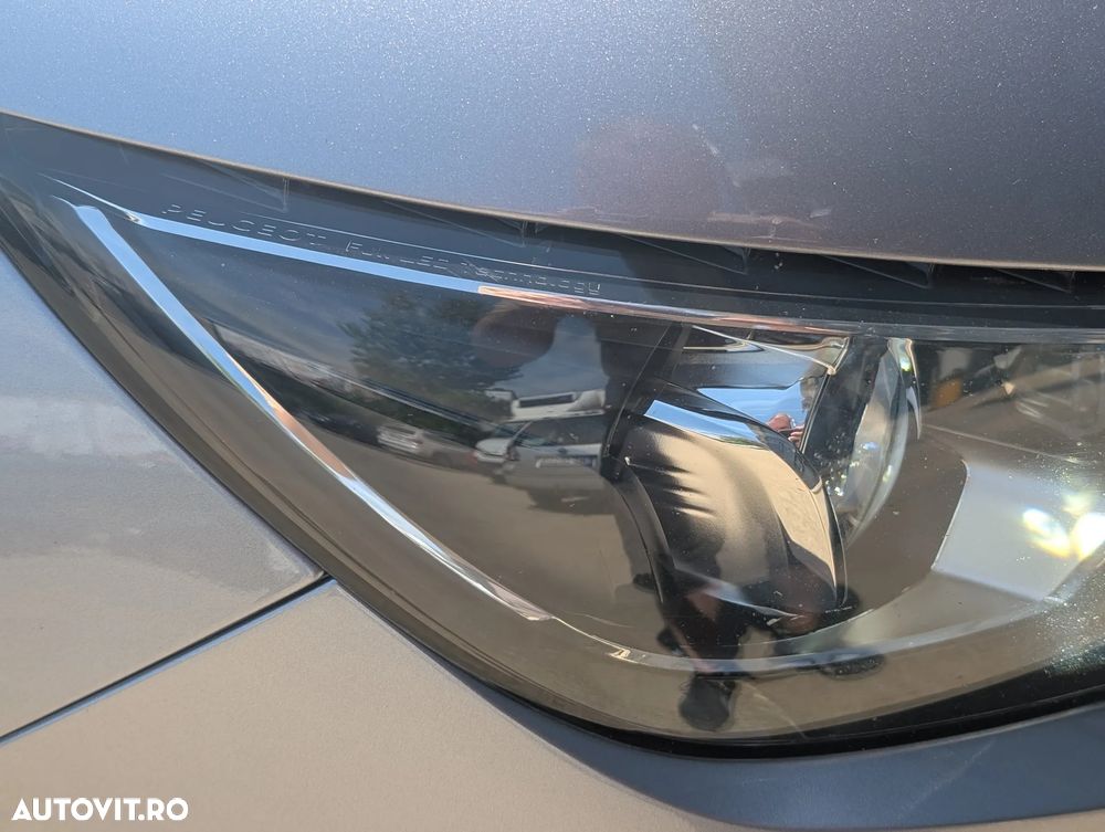 Peugeot 308 - 16