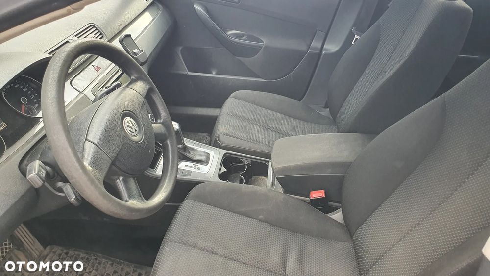 Volkswagen Passat 2.0 TDI Comfortline Optimum DSG - 23