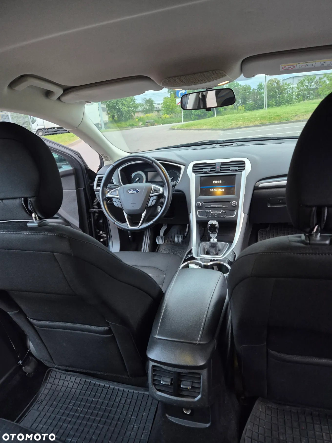 Ford Mondeo - 12