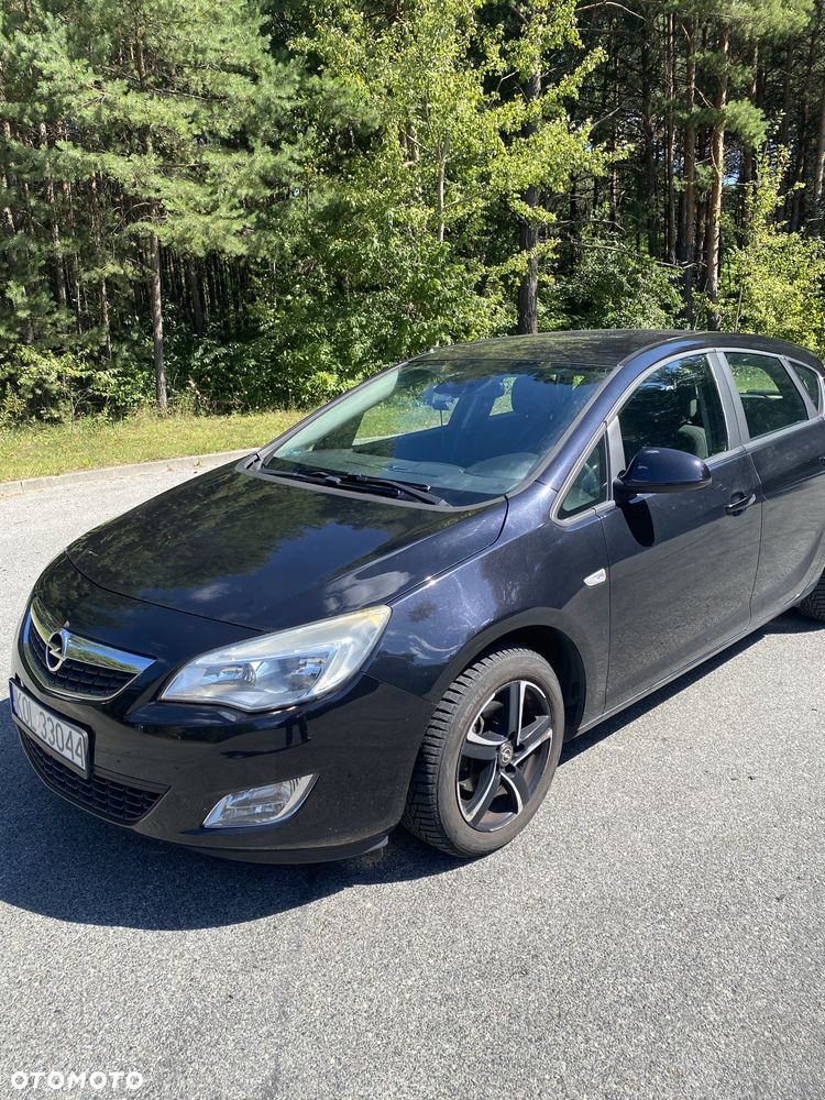 Opel Astra IV 1.4 T Cosmo - 3