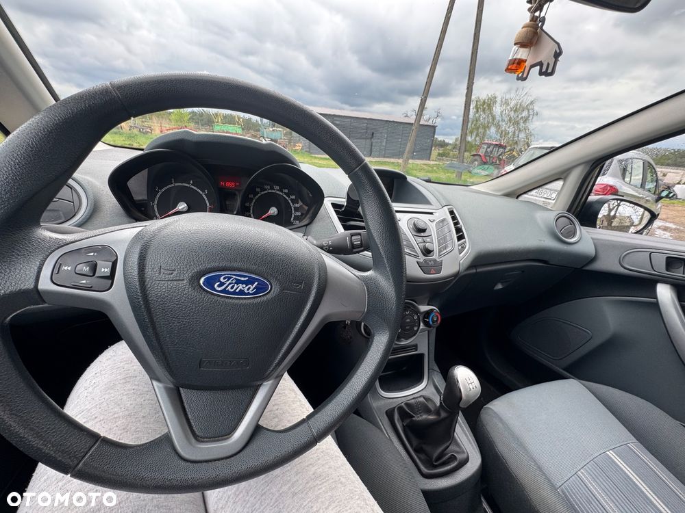 Ford Fiesta - 6