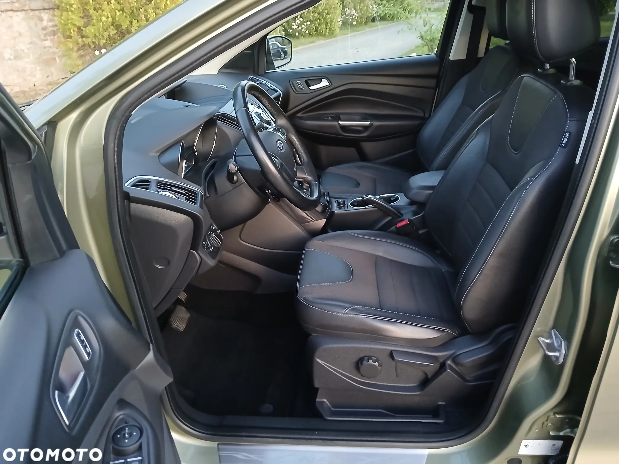 Ford Kuga 2.0 TDCi 4WD Titanium - 2