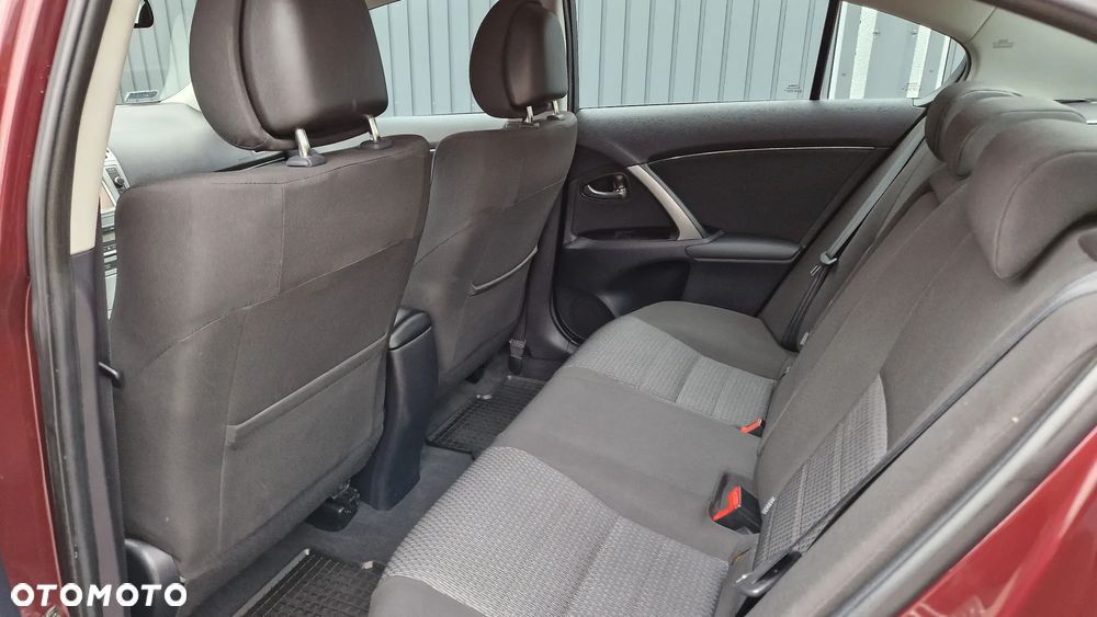 Toyota Avensis 2.0 D-4D Premium - 10