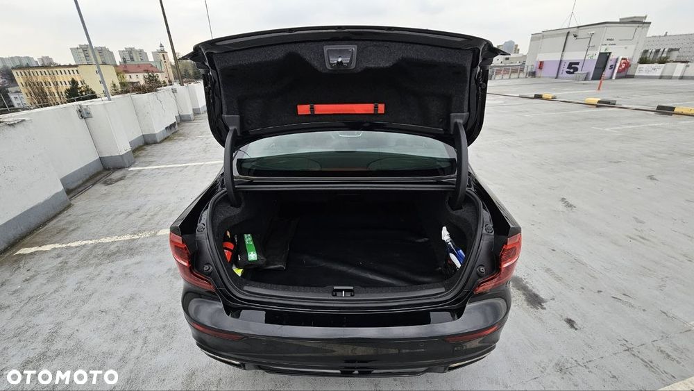 Volvo S60 T5 AWD R-Design - 11