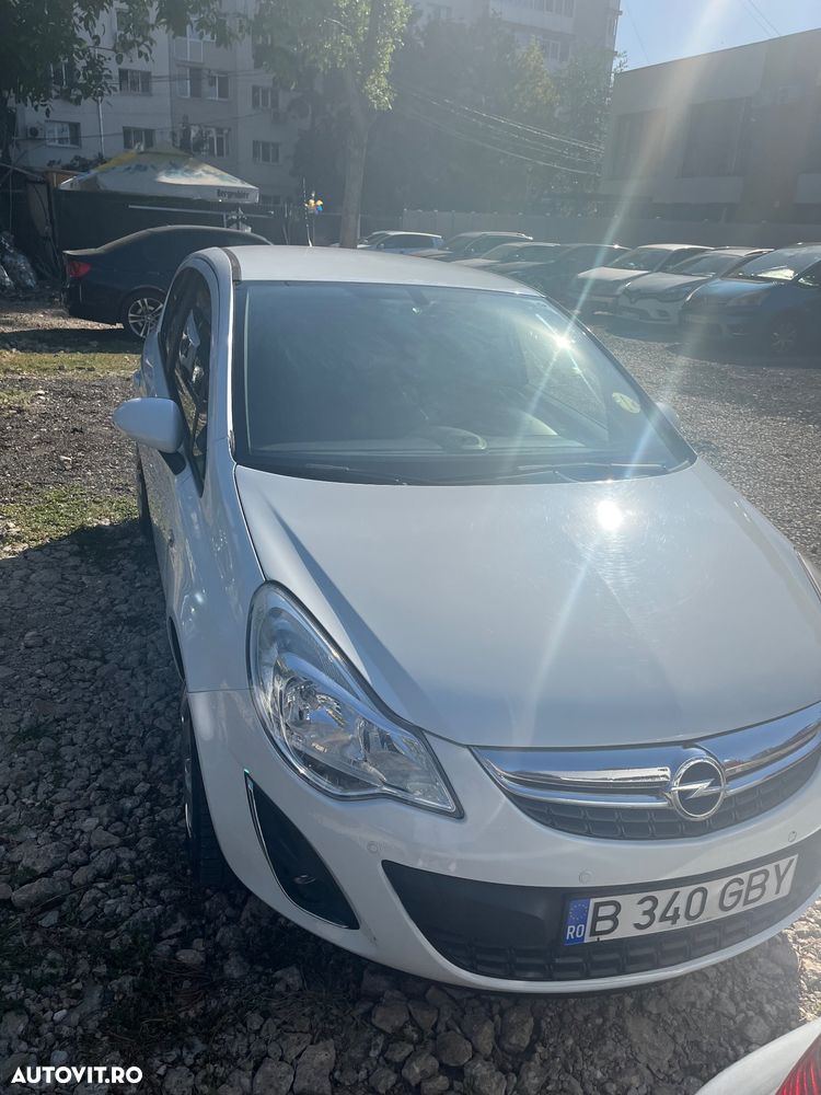 Opel Corsa 1.2 Easytronic Essentia - 1