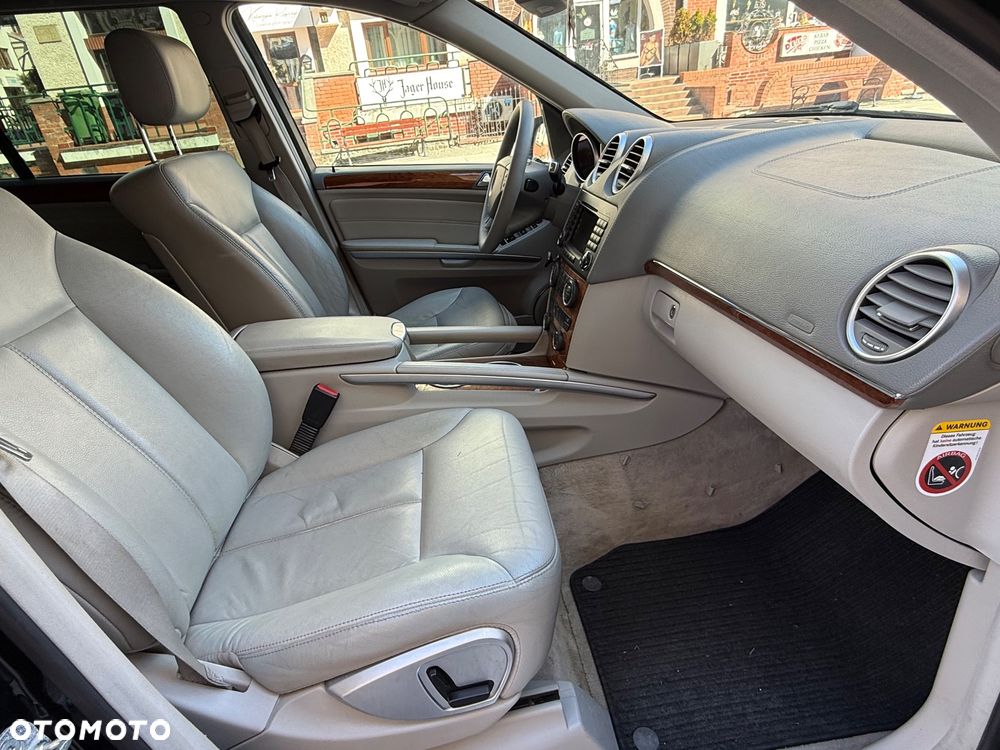 Mercedes-Benz GL 320 CDI 4Matic 7G-TRONIC - 26