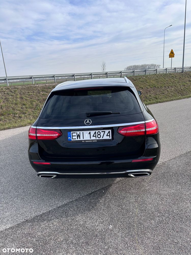 Mercedes-Benz Klasa E - 22
