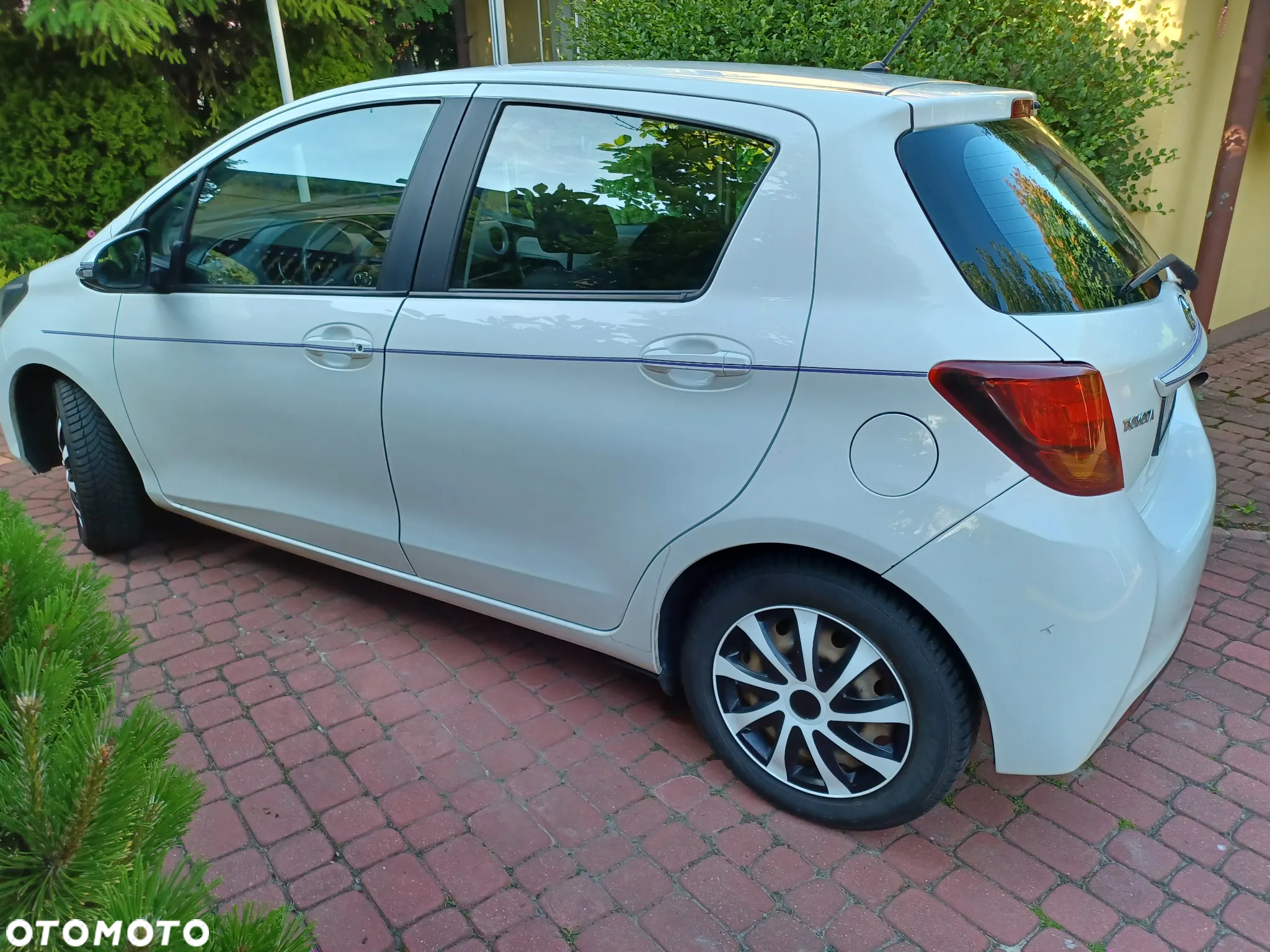 Toyota Yaris 1.33 Premium - 6