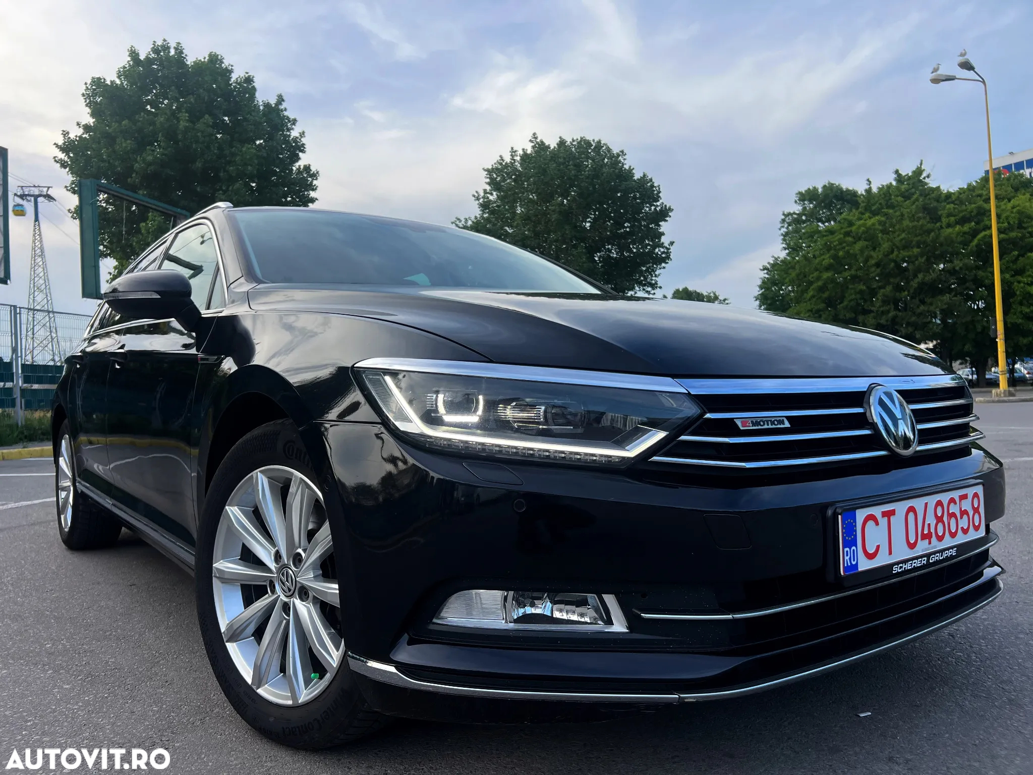 Volkswagen Passat Variant 2.0 TDI DSG 4Motion Highline - 3