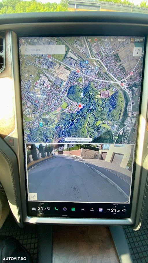Tesla Model X - 17