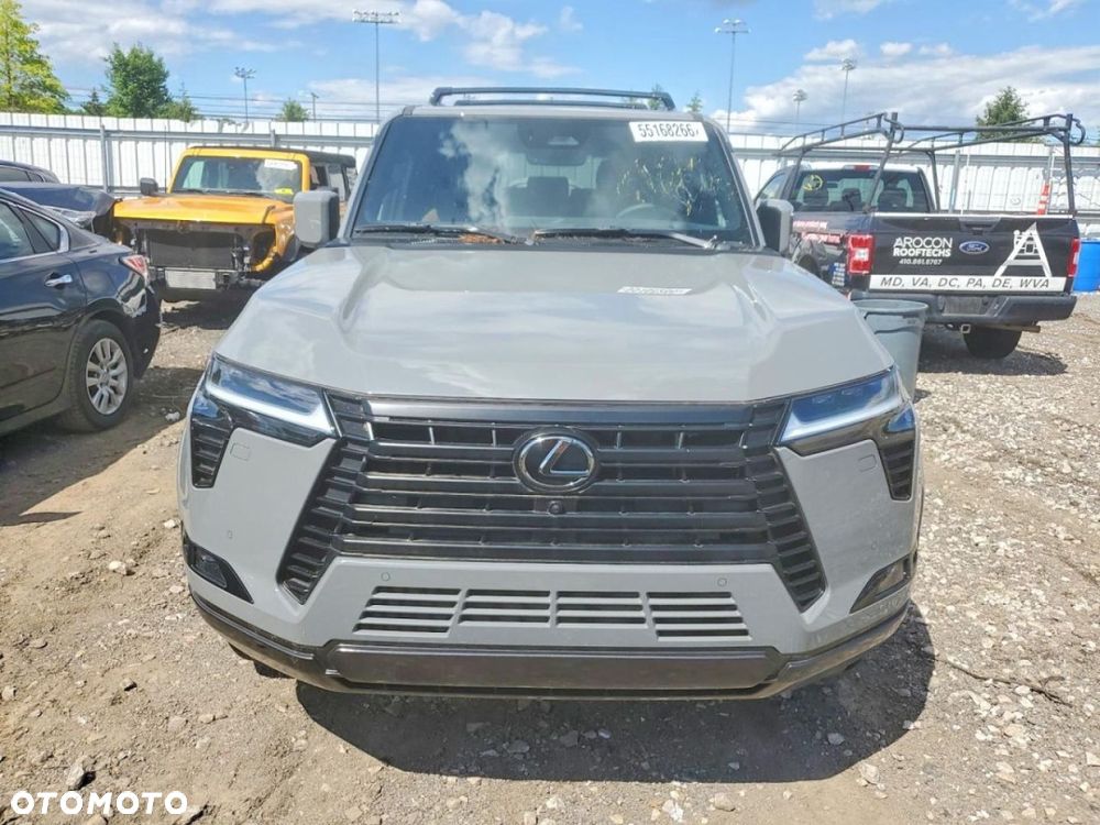 Lexus GX - 2