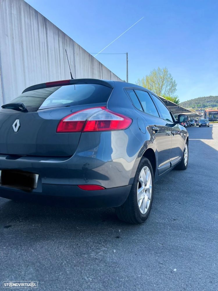 Renault Mégane ENERGY dCi 110 Start & Stop Dynamique - 1