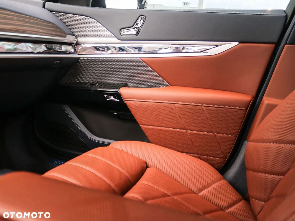 BMW Seria 7 750e PHEV xDrive M Sport sport - 20