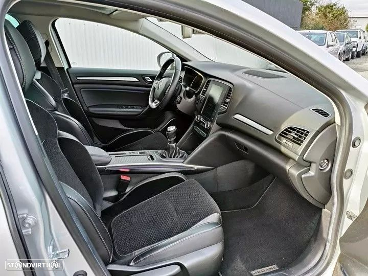 Renault Mégane Grand Coupe 1.3 TCe Limited - 2
