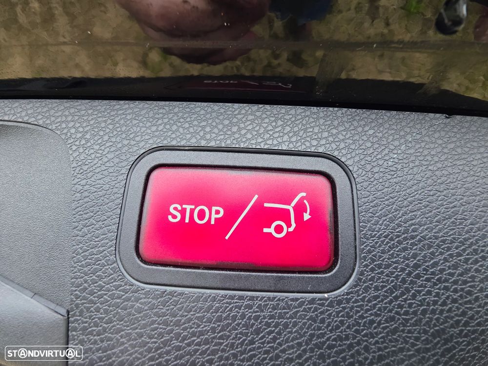 Mercedes-Benz E 300 de Avantgarde - 25