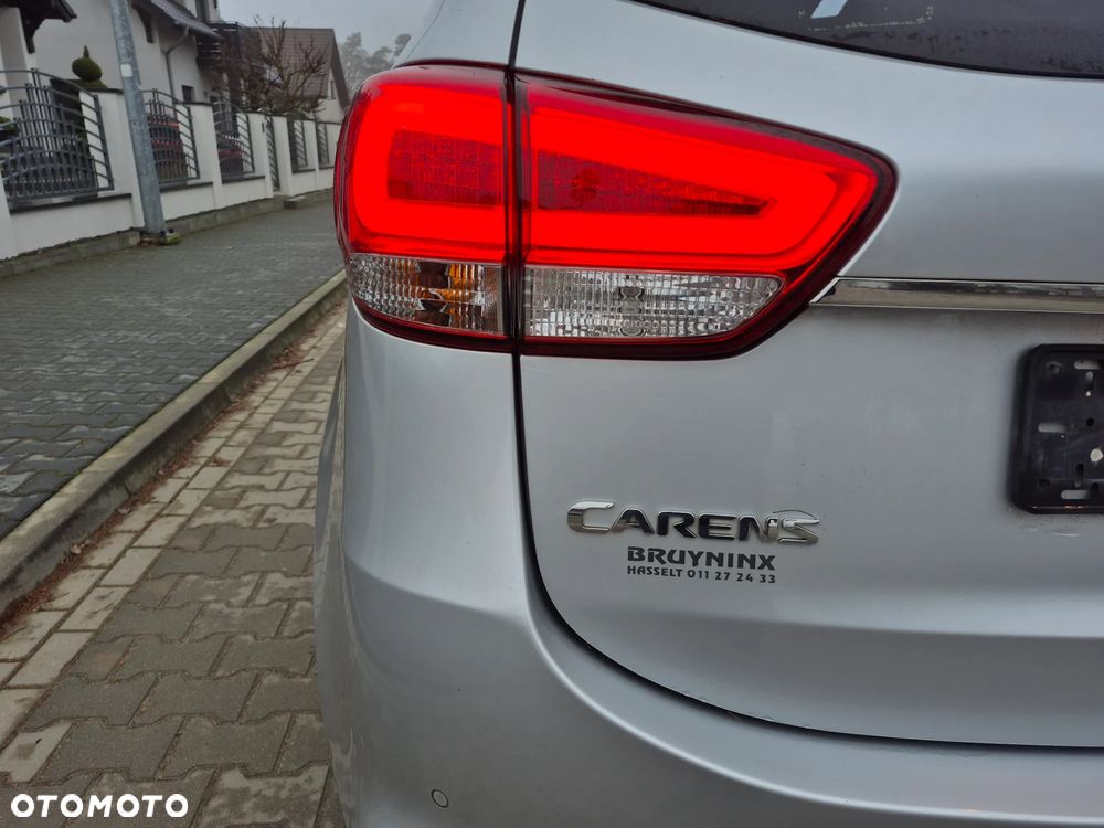 Kia Carens 1.7 CRDi 115 Dream-Team Edition - 20