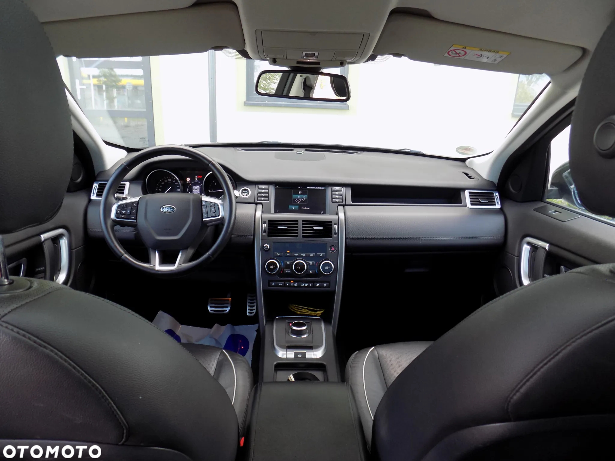 Land Rover Discovery Sport 2.0 D150 R-Dynamic HSE - 14