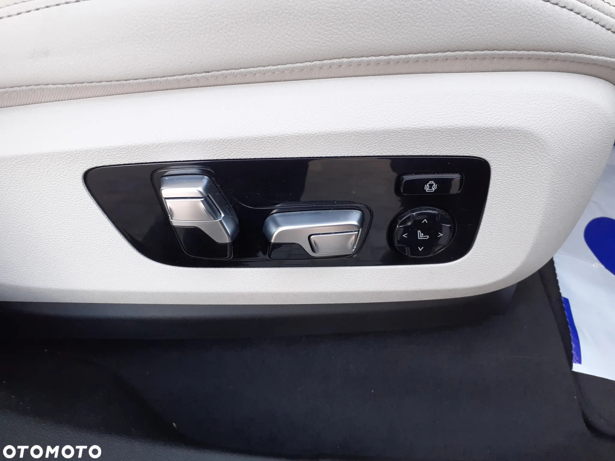 BMW X6 xDrive40i - 34