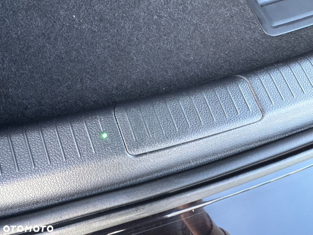 Volkswagen Golf 2.0 TDI BlueMotion Technology Cup - 20