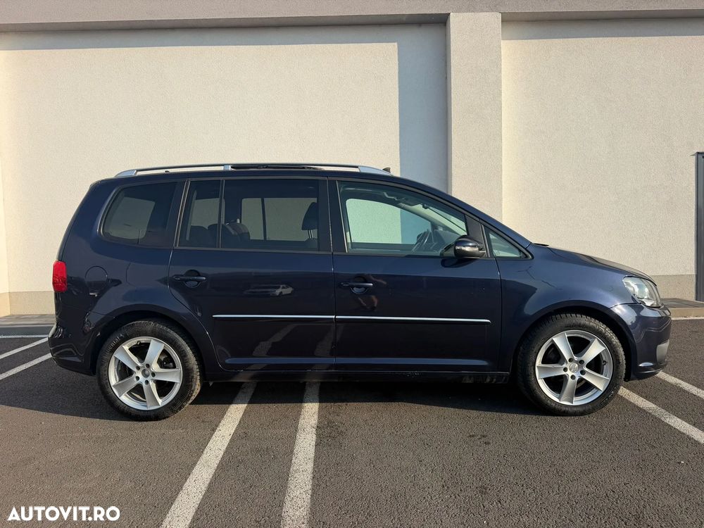 Volkswagen Touran 1.6 TDI DPF BlueMotion Technology Highline - 32