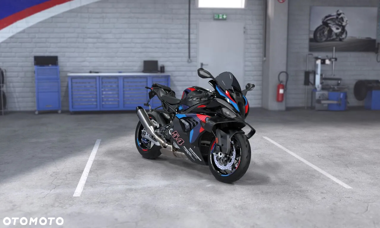 BMW M4 - 8