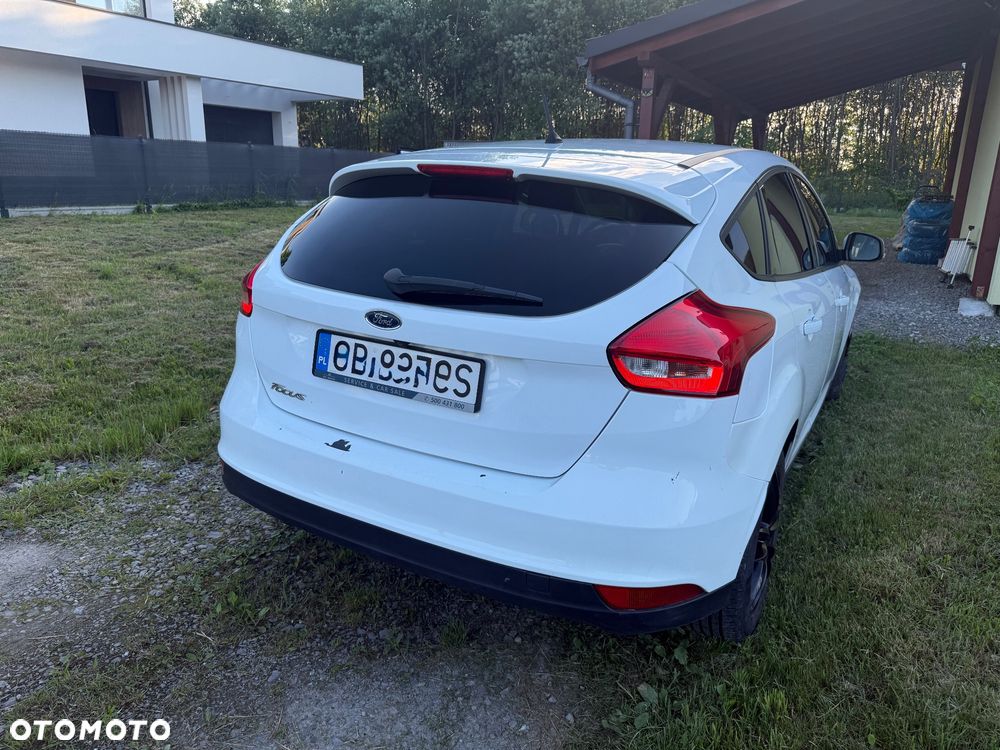 Ford Focus 1.6 SYNC Edition - 4