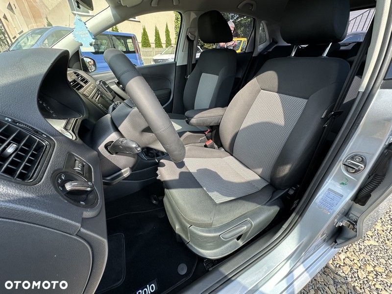 Volkswagen Polo - 11