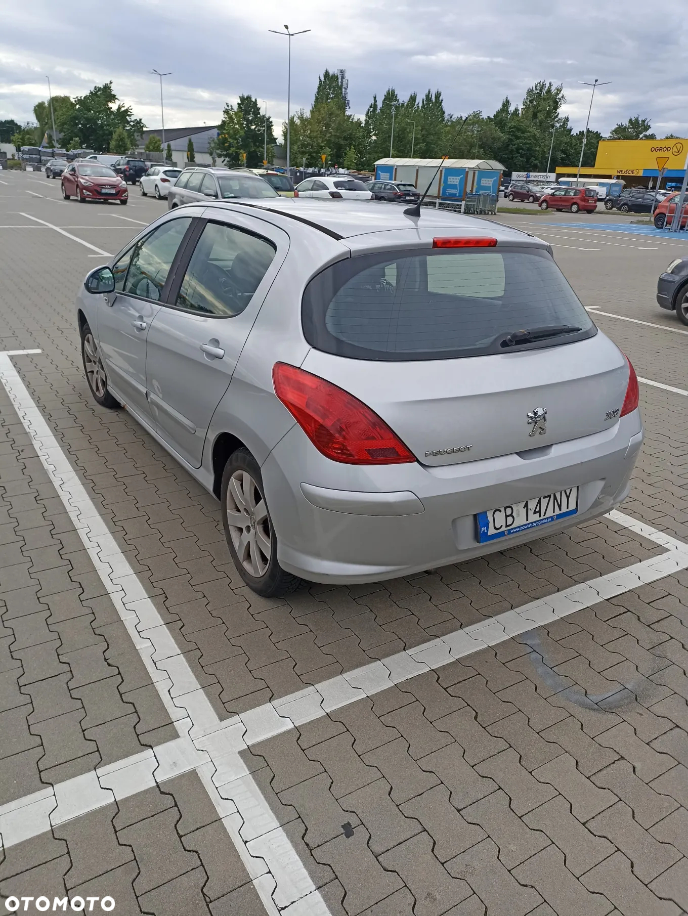 Peugeot 308 1.6 Trendy - 12