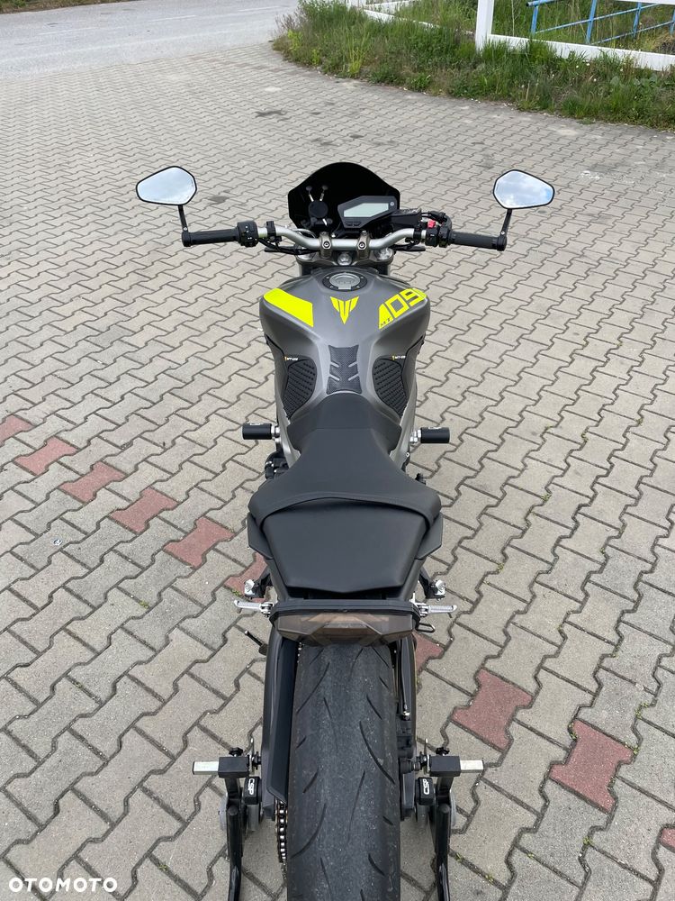 Yamaha MT - 9