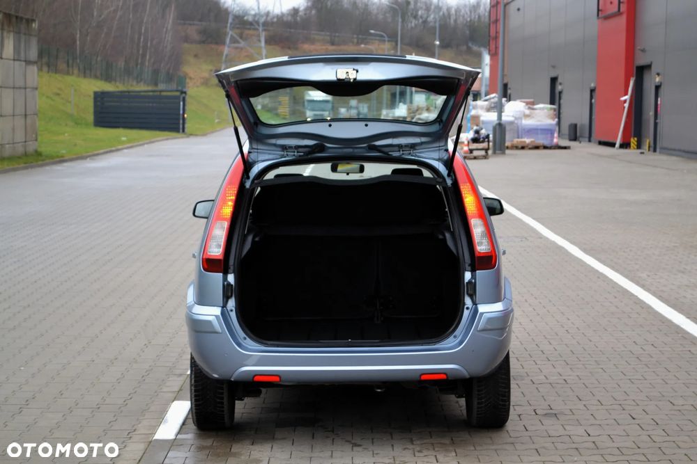 Ford Fusion 1.6 Ambiente - 30